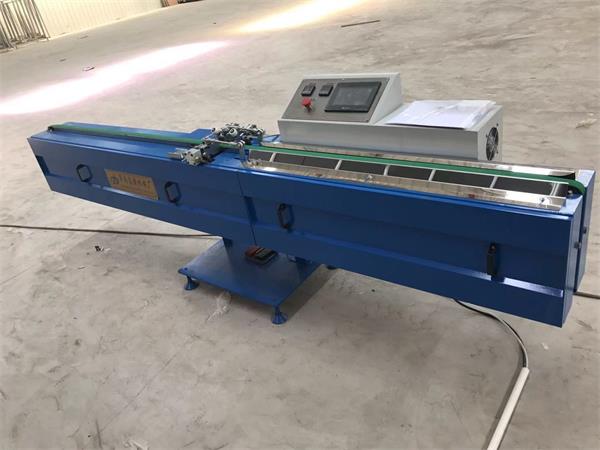 丁基胶涂布机设备特点：